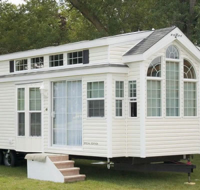 �ߥ��������̴Ź�Υȥ졼�顼�ϥ������ӡ��ȥ졼�顼�ϥ���Ź���ѽ����ѤΤ��Ҳ�