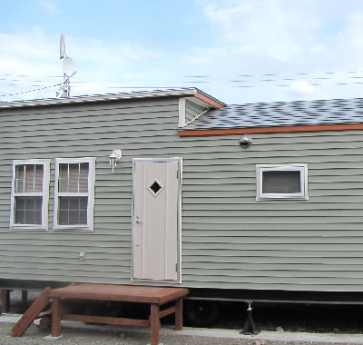 �ߥ��������̴Ź�Υȥ졼�顼�ϥ������ӡ��ȥ졼�顼�ϥ���Ź���ѽ����ѤΤ��Ҳ�